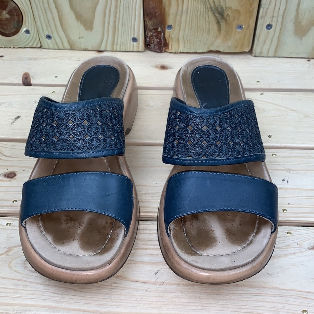 Dansko Women’s Size EU 38 US 7.5-8.0 Cutout 2 Strap Platform Driving Slides - Picture 3 of 7